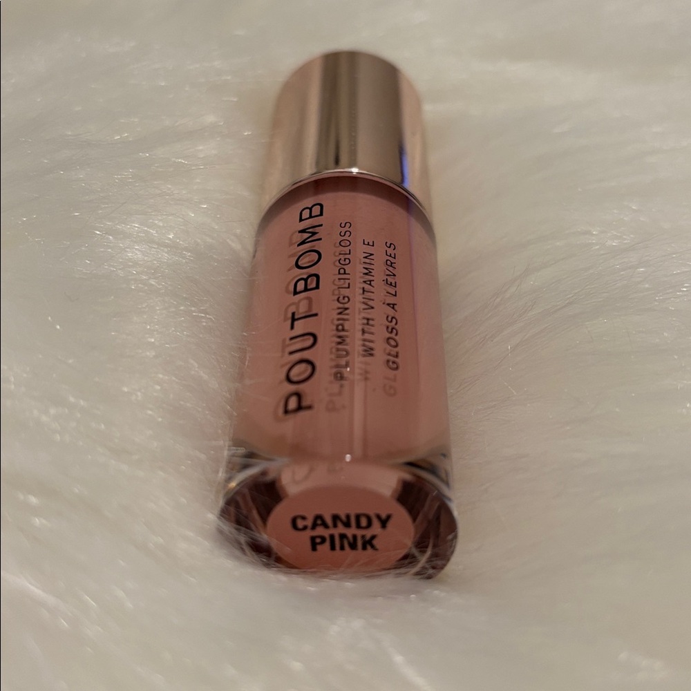 🩷Price is Firm🩷Revolution Pout Bomb Plumping Lip Gloss - Soft Pink - Picture 2 of 6